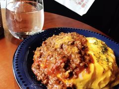 红烩牛肉蛋包饭-羽深肉铺 Steak & Wine