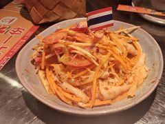 泰妈妈手舂鸡脚-小小集渔·泰式大排档(太古里香槟店)
