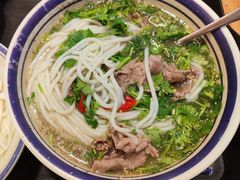 -云阿蛮云南生烫牛肉米线(奉贤路店)