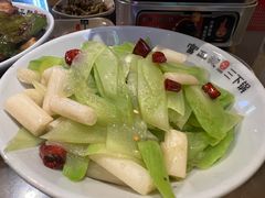 -富正毅三下锅·湘西韵味(天门山索道店)