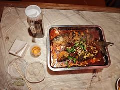 -老街烧烤大排档·地道湖北菜·龙虾馆(汉口火车站店)