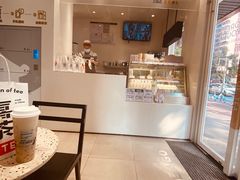 -喜茶(滨江宏岸店)