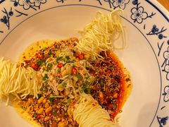 -有红鸡毛店·川菜(建设路店)