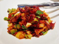 辣皮子配馕-阿里疆Alijiang·丝路美食·异域风情·清真(长楹天街店)
