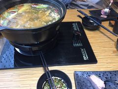 -陆记牛庄·碳锅龙虾烧烤(爱上花园店)