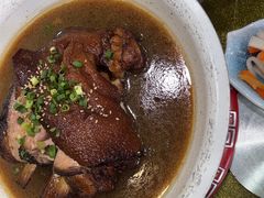 -老码头黑皮肘子锅包肉熏酱水饺(文政街店)