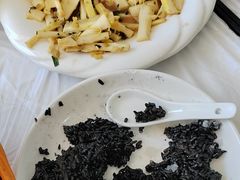 -天乐农家鱼头王(天目湖店)