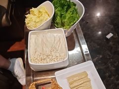 -七欣天香辣蟹火锅(上海银亿滨江店)