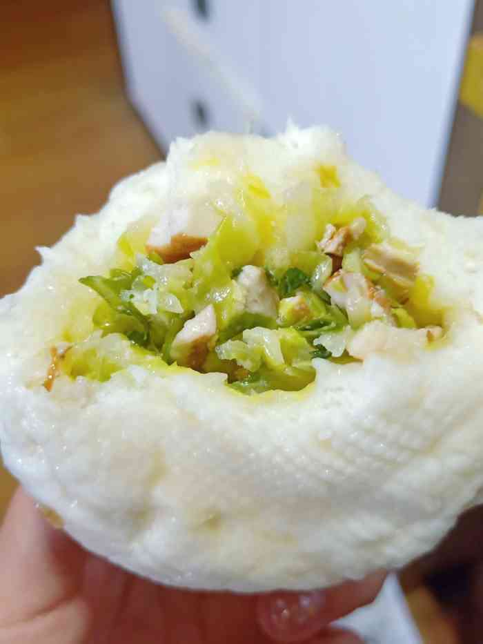 真味包子铺(建设路店)-"本来想吃那家扁食的,无奈人很多,就换了这.