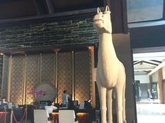 -三亚湾海居铂尔曼度假酒店