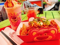 -Lotso Lunch Box 草莓熊餐盒