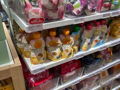 -名创优品(海珠乐峰广场店)