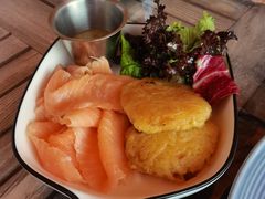 烟熏三文鱼-LENBACH兰巴赫西餐啤酒坊(大连东港店)