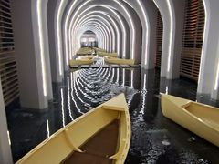 -涨巢·潮玩水疗局