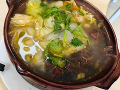 -闫家驴肉老店(华电一校店)