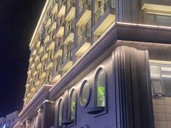 -南京悦客假日酒店