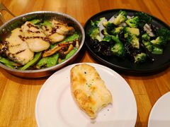 -hallch 好吃餐厅(全运村中央广场店)