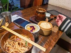 -银米·云南传统过桥米线(双廊黑金冠店)
