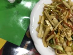 -泸沽肴(泸沽湖大洛水村农村信用社旁店)