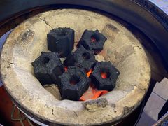 -广味炭炉鸡煲(宝业路分店)