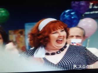 看完后我都感觉自己被压在一个空间里喘不过气来