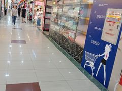 -解放路步行街                