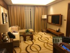 -上海浦东康桥绿地假日酒店