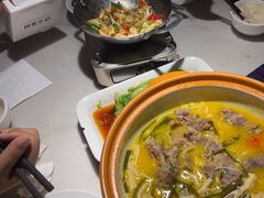 -小菜园新徽菜(镇江丹阳吾悦店)