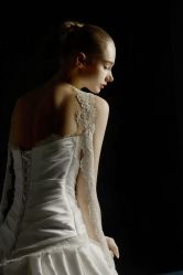 -MARRY ME高级婚纱礼服定制