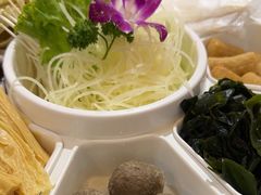 -鸡遇虾煲干锅火锅(小寨金莎店)