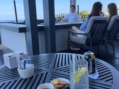 -瑰丽酒店·海吧·天际下午茶·现场DJ·天台酒吧