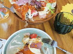 -Dragon Pizza•圆脸龙披萨·牛排餐厅