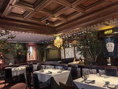 -八府香鸭·啫啫煲(华山路店)