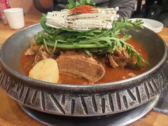 -喇喇排骨火锅·传统韩式脊骨汤(望京西园总店)