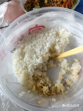 宜品川小炒肉盖浇饭外卖，香到舔盘！