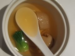 松茸竹荪汤-南麓·浙里(外滩店)