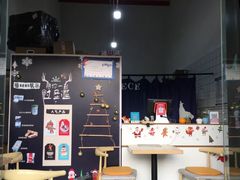 -蜜蜂小象·榴莲千层蛋糕(时代汇11栋店)