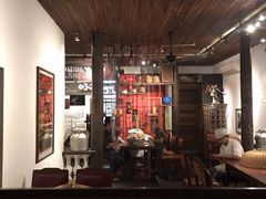 -Cuc Gach Quan Restaurant