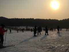 -十三陵雪世界滑雪场