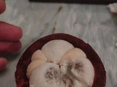 -浅深(世茂滨江精品店)