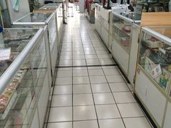 -云洲古玩城(大木桥路店)