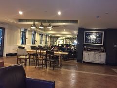 星巴克(沙面店)-星巴克臻选(广州沙面店)