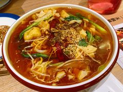 麻辣烫-小乾杯串店•16年沈阳烧烤(文安路店)