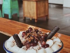 小汤圆冰沙-李子坝梁山鸡(李子坝大鸡哥店)