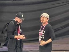 -上海体育场