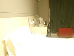 -白玉兰商务酒店(沈阳陆军总院店)