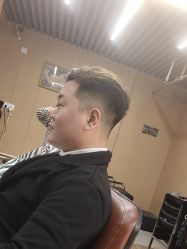 -纯剪男士理发馆·烫染专业店