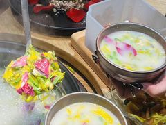 -一朵菌·野生菌探索家火锅(南亚店)