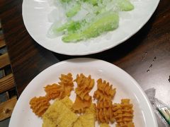 情人果-超越炭火牛蛙火锅鸡(河东店)