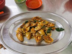 蛤蜊啦啦-黄亚华小食店(Jalan Alor)